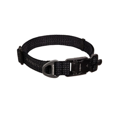 c showing Fidlock magnetic buckle and reflective webbing