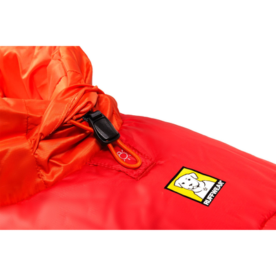 Close-up of Ruffwear Palisades Sleep Poncho zip and Beacon light loop detail