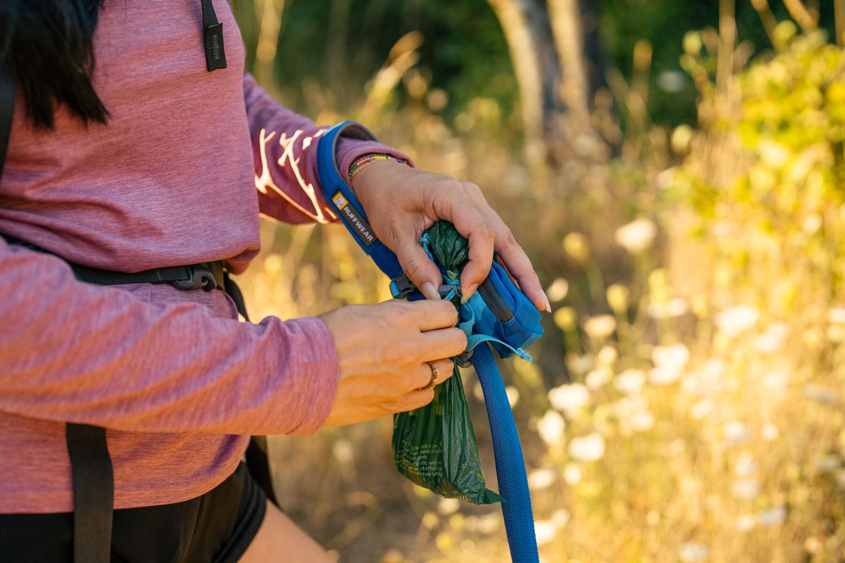 Ruffwear Stash Bag Mini, Poop Bag Lead Dispenser | Barks &amp; Bunnies