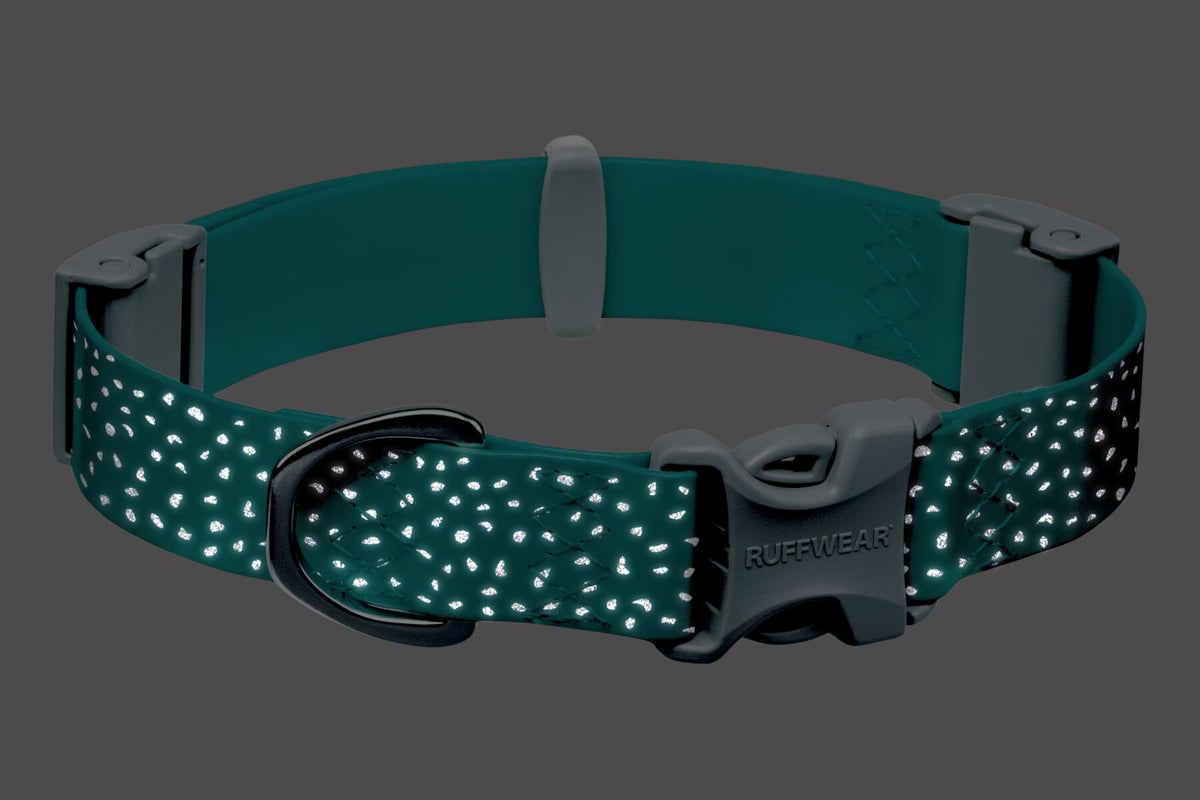 Ruffwear Confluence Collar in Aurora Teal showing reflective dot pattern in low light