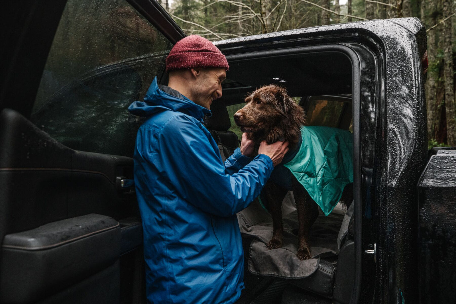 Ruffwear Dirtbag Dog Trying Towel, Microfibre Dog Coat | Barks & Bunnies